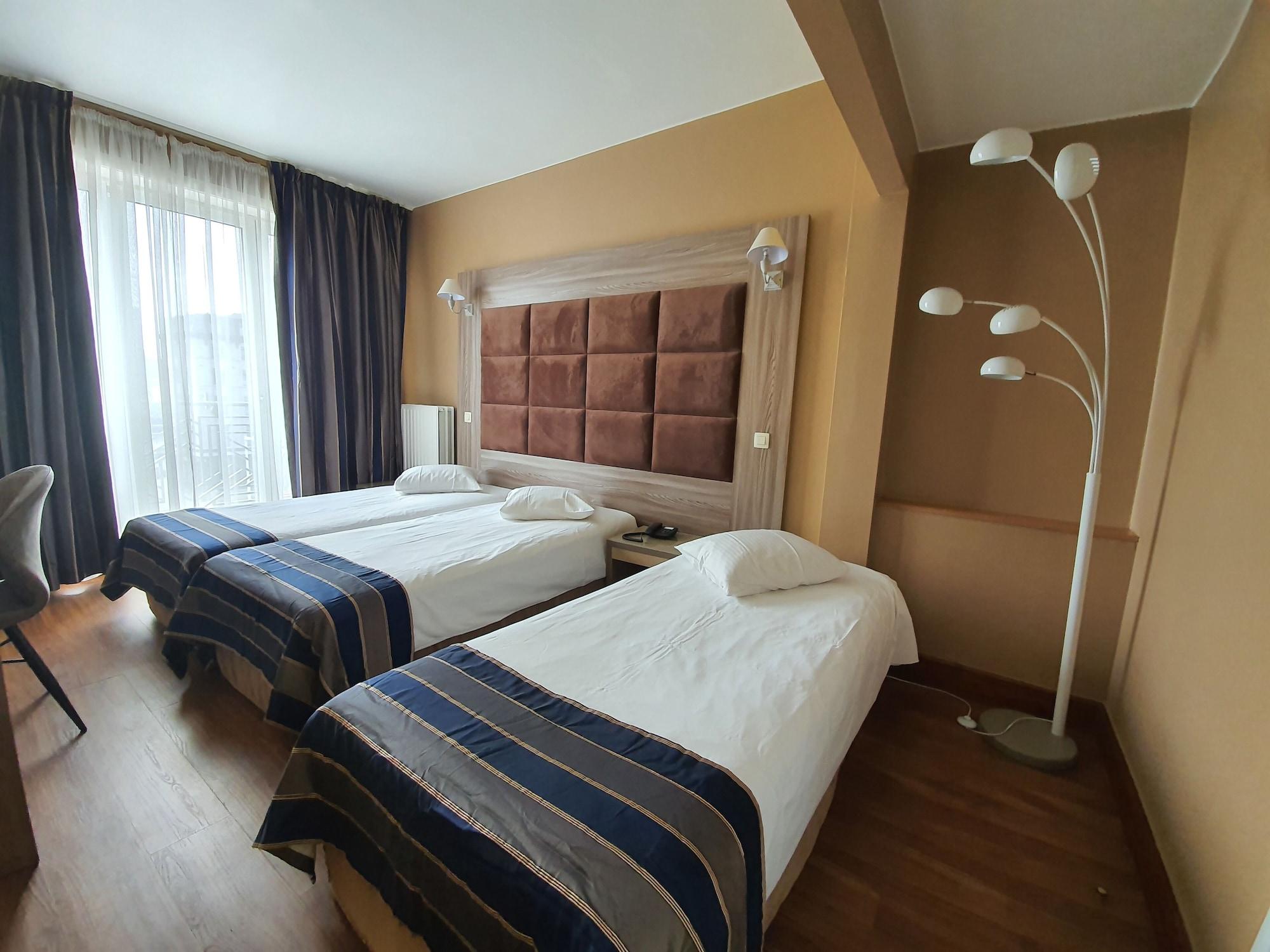 Hotel Midi-Zuid Saint-Gilles Eksteriør billede