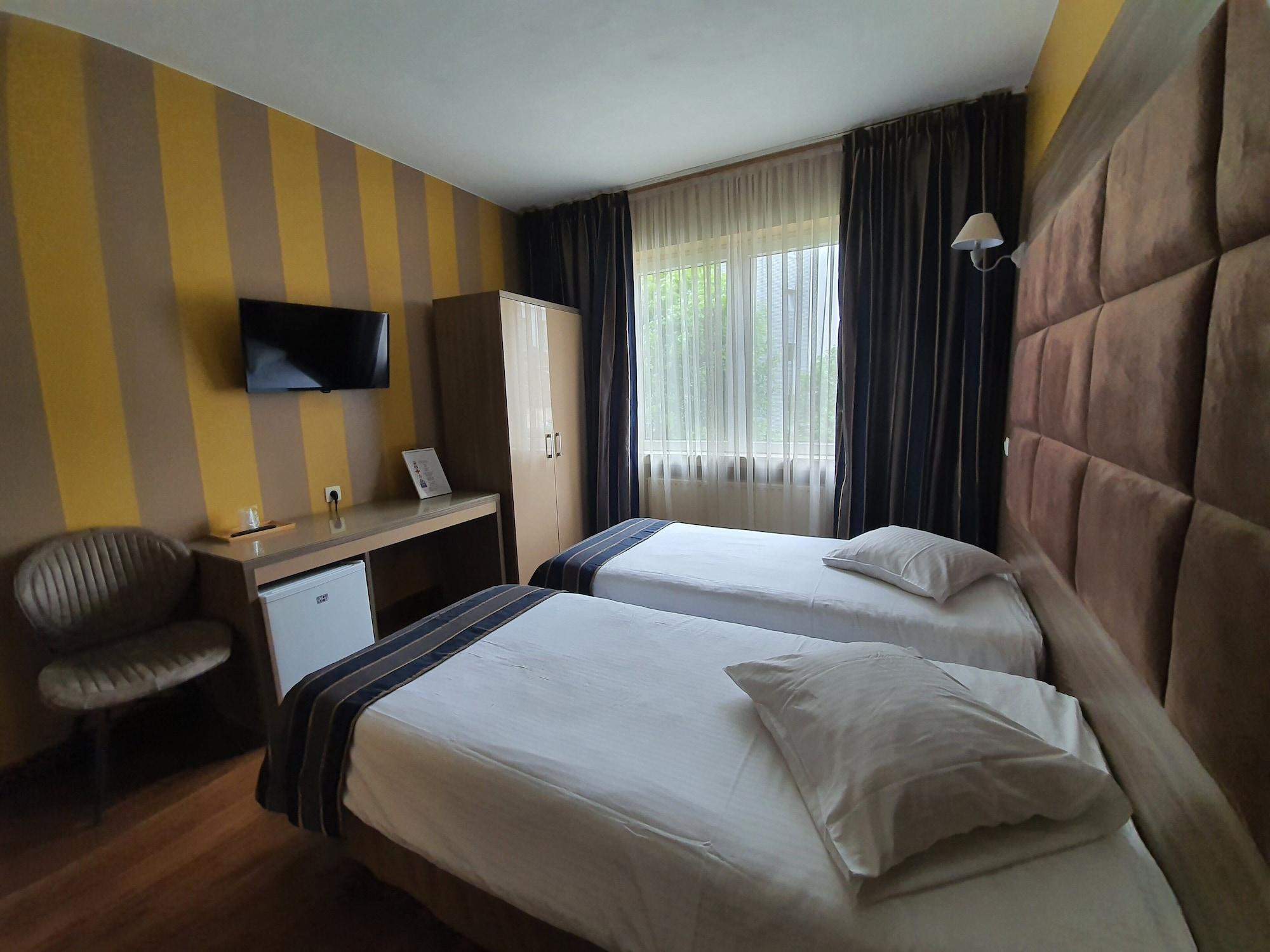Hotel Midi-Zuid Saint-Gilles Eksteriør billede