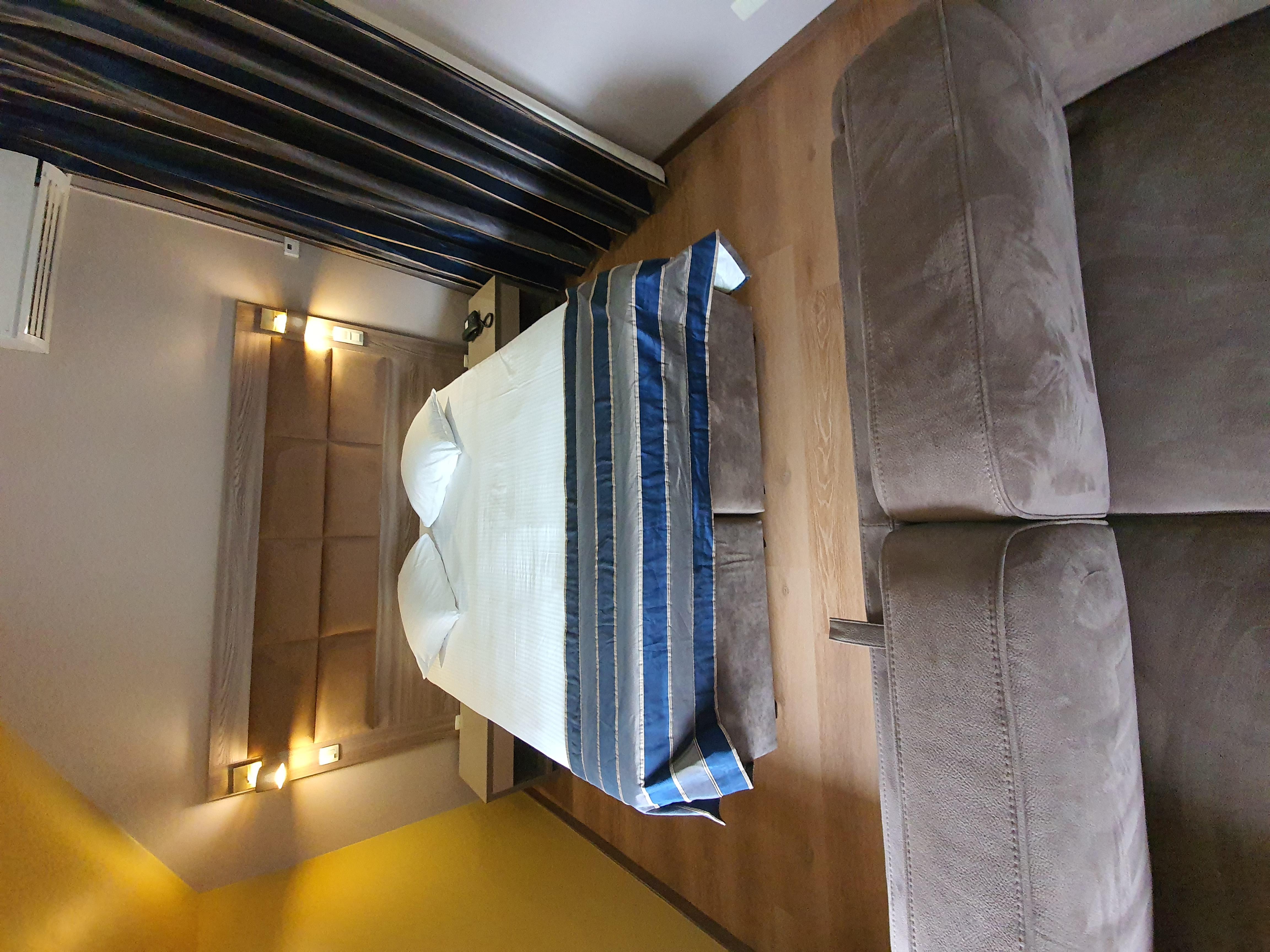 Hotel Midi-Zuid Saint-Gilles Eksteriør billede